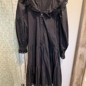 Sea Black Dress with Elegant Design